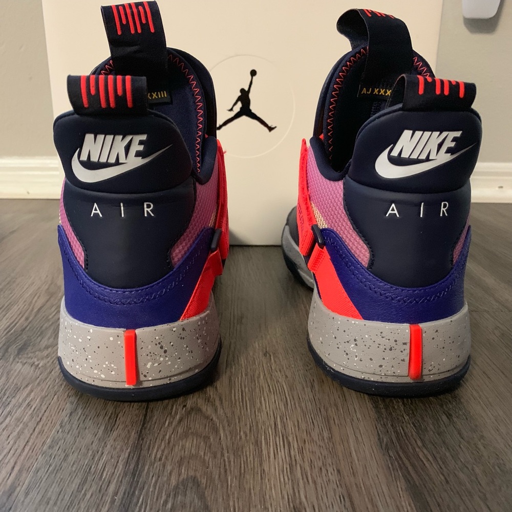 Air Jordan 33